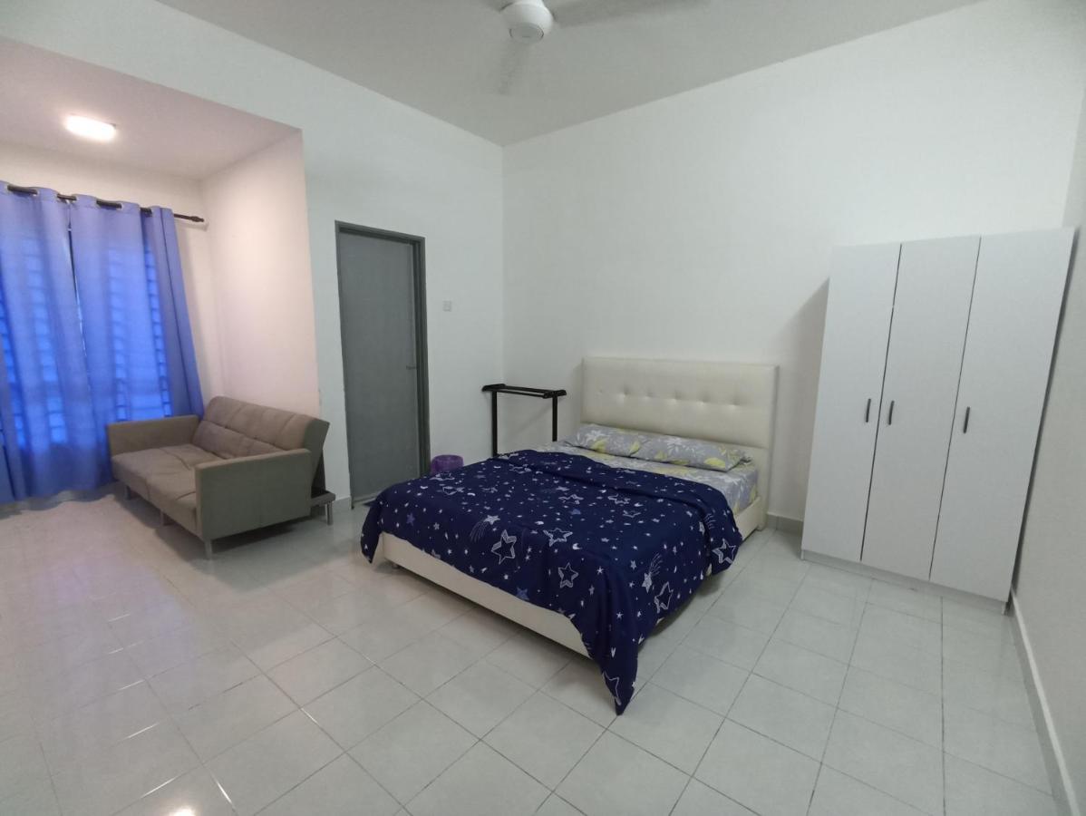 Aisya Homestay Bajet Karak Setia Exterior photo